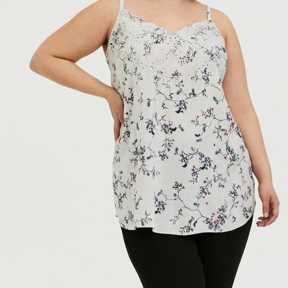 Sophie Eyelet Swing Cami - Picture 4 of 6